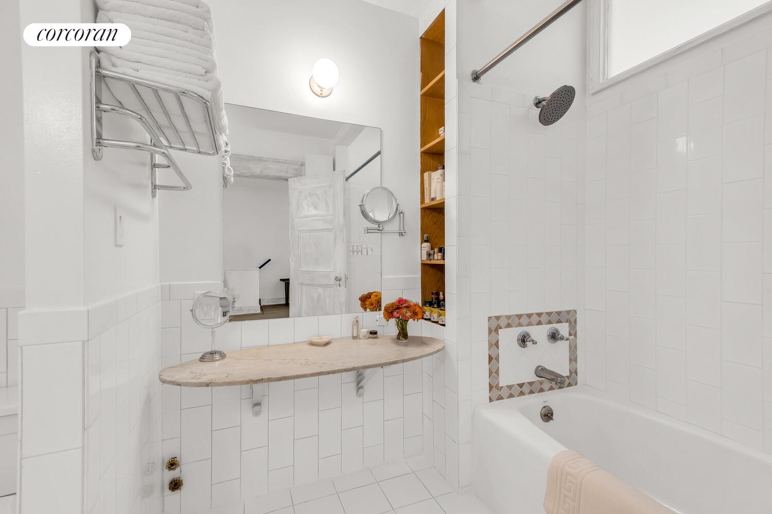 676 Union Street Property Photo 7