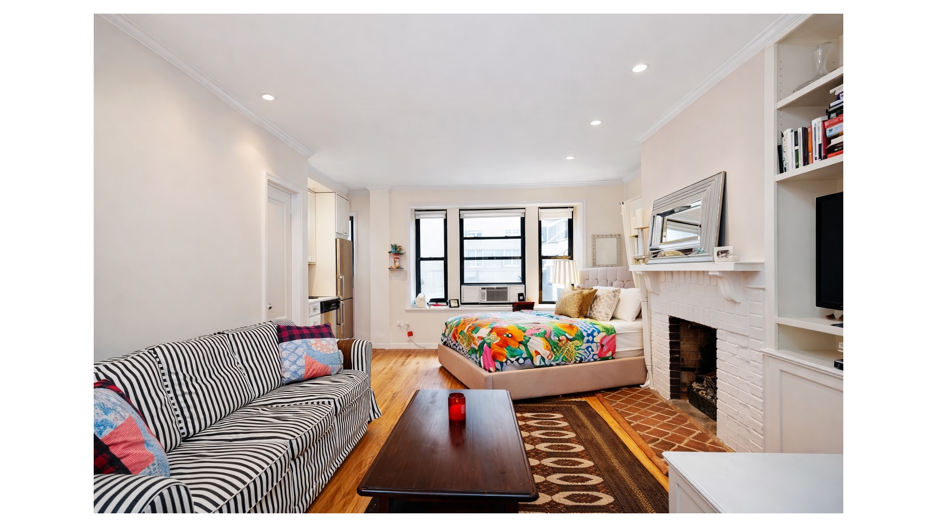 22 GROVE Street 5C Property Photo 1