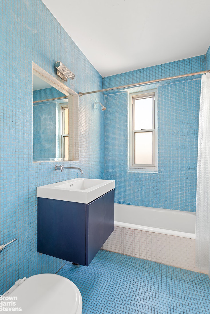 568 Grand Street J1901 Property Photo 8