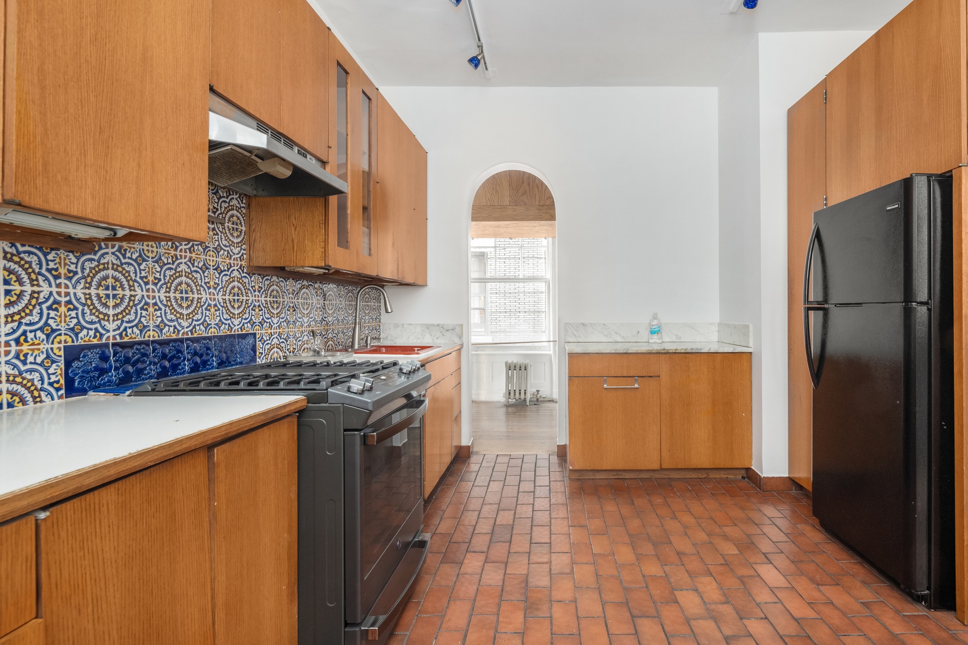 380 Riverside Drive 2-D Property Photo 1