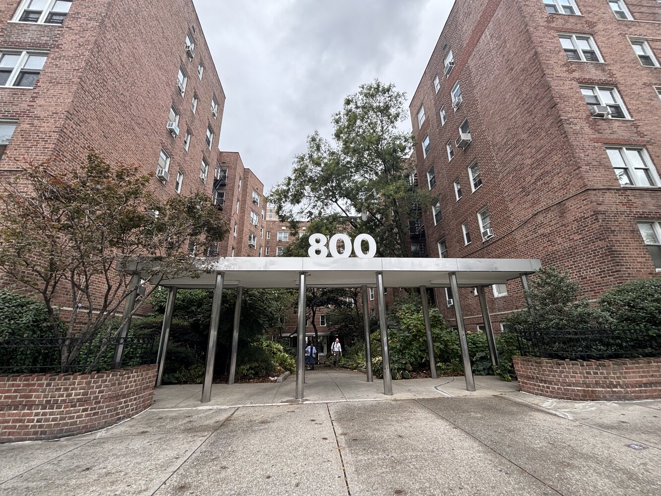 800 Grand Concourse Ss Property Photo 1
