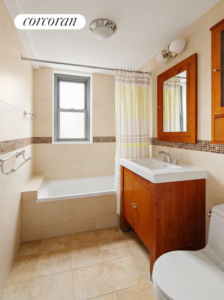 136 E 76th Street 15b Property Photo 8