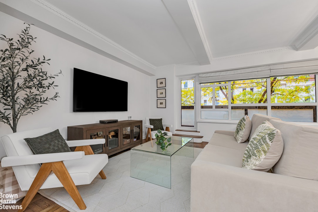 750 PARK Avenue 3B Property Photo 1