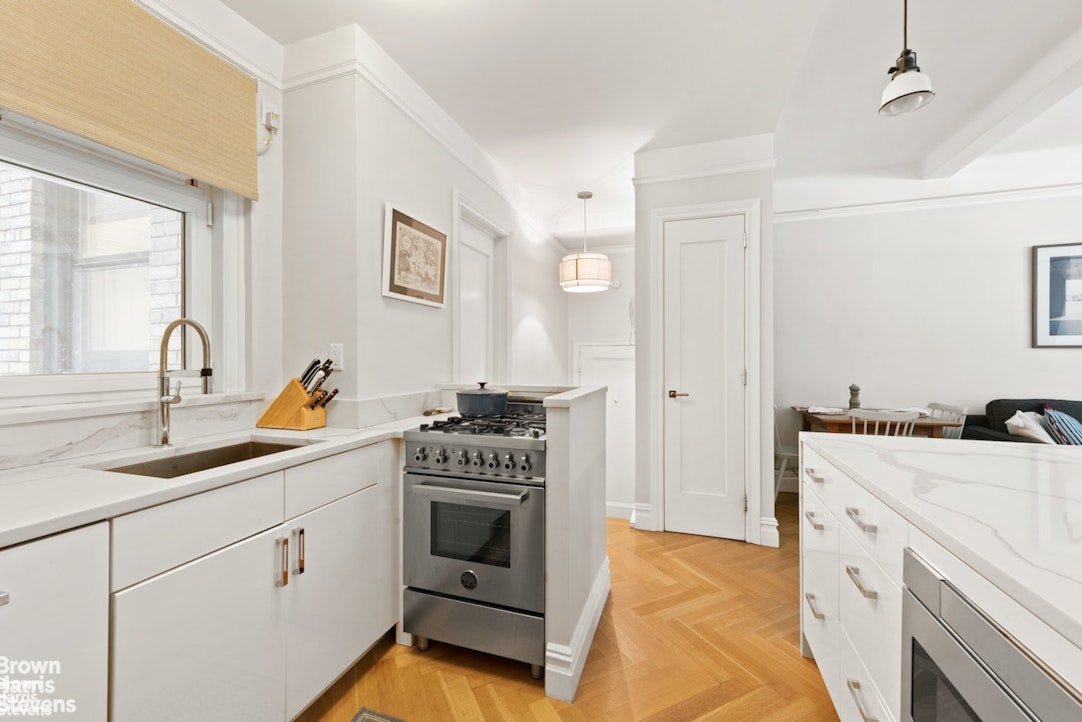 305 W 86th Street 1a Property Photo 5