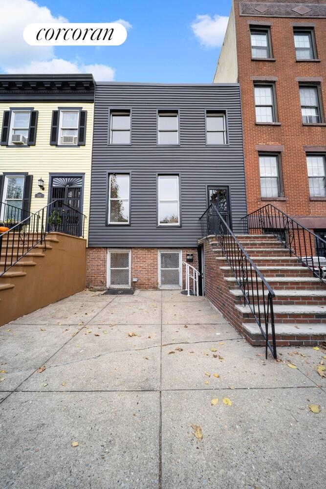 100 2ND Street Property Photo 1