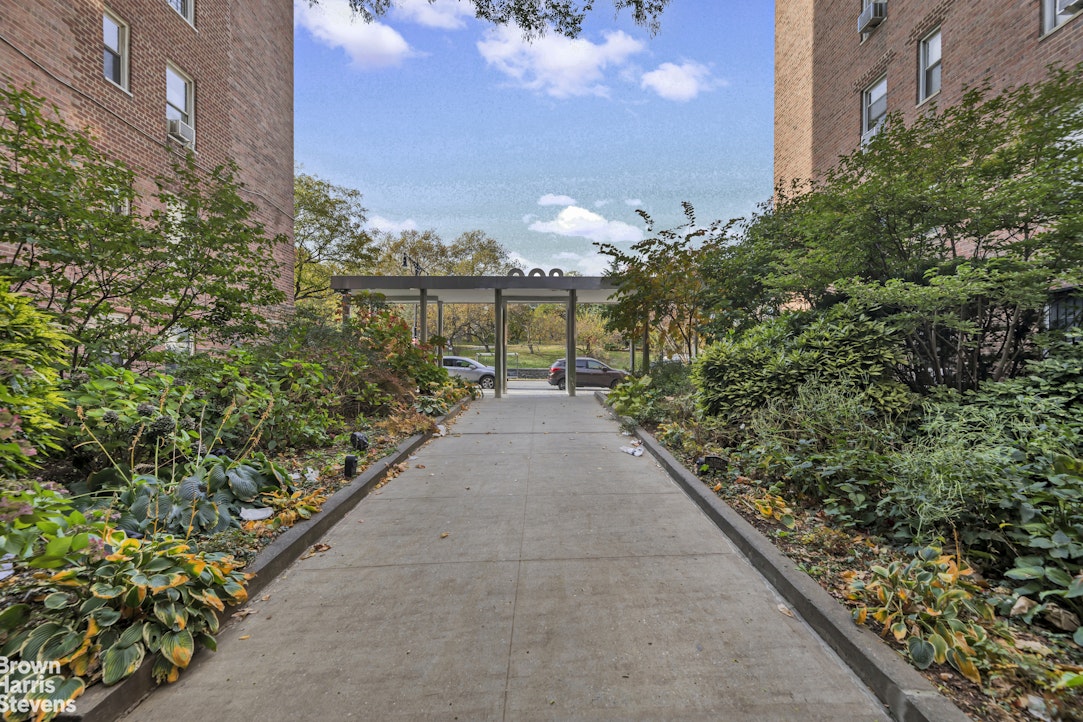 800 Grand Concourse 6cs Property Photo 18