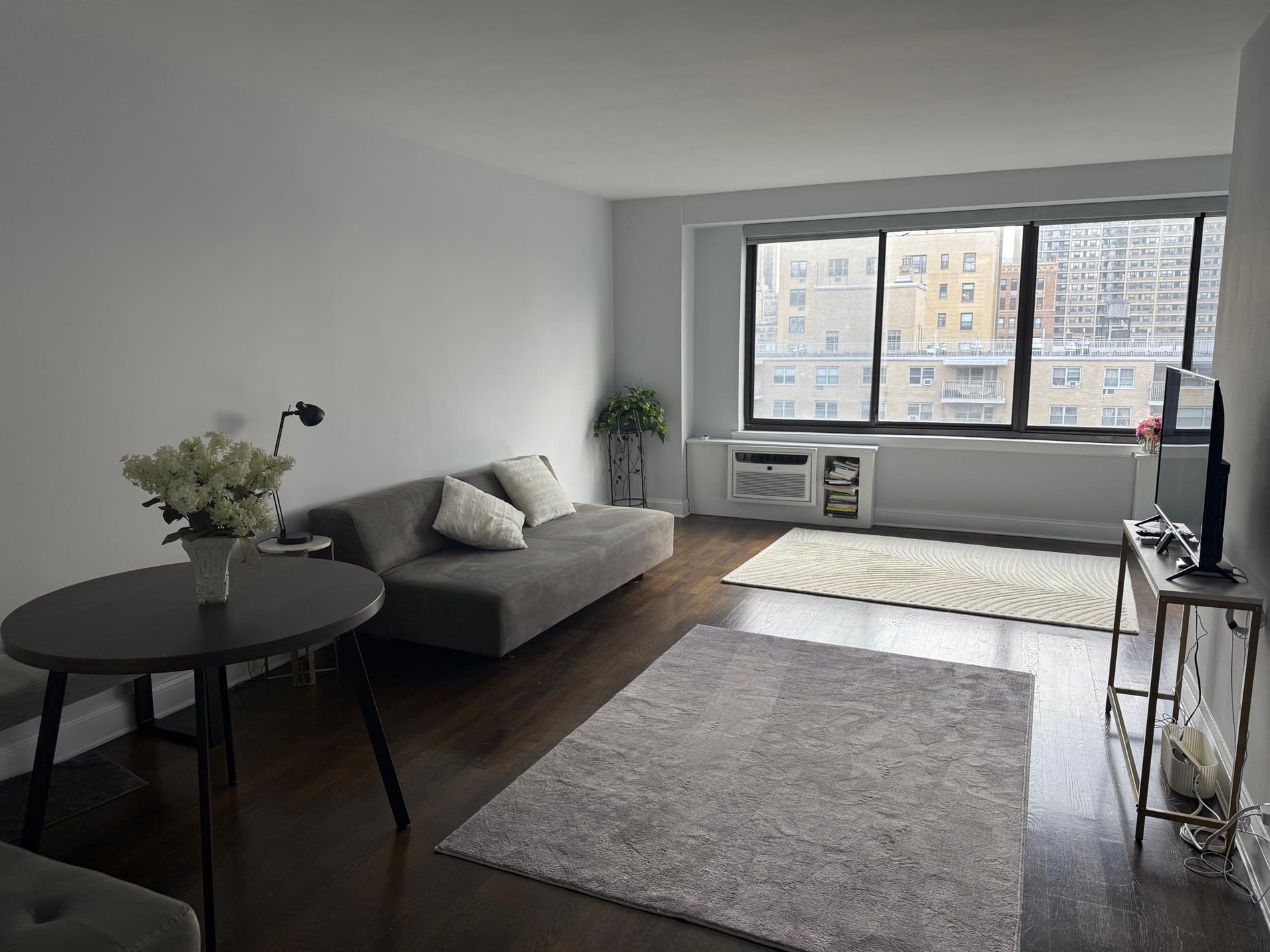 382 Central Park W 16-u Property Photo 2