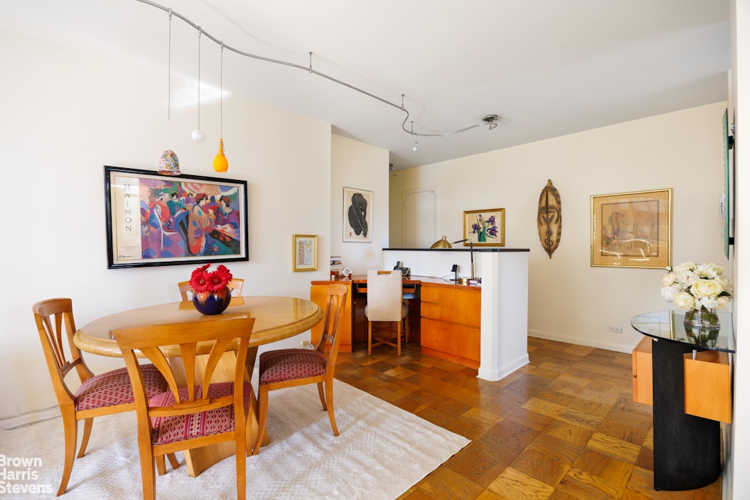 245 E 54th Street 27m Property Photo 3