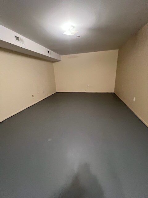 264 Ward Avenue Property Photo 13