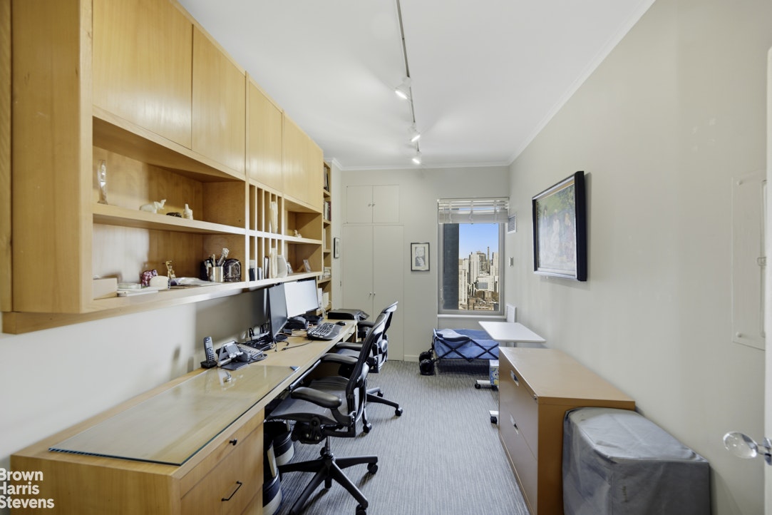 425 E 58th Street 33d Property Photo 13