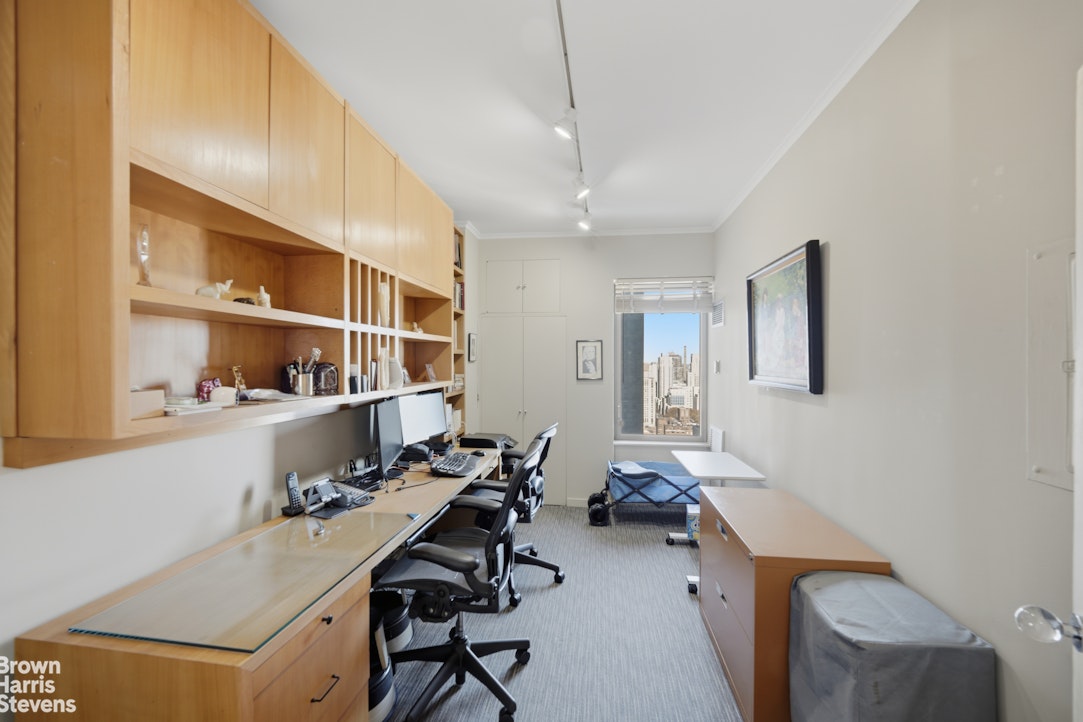 425 E 58th Street 33d Property Photo 14