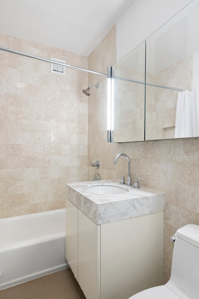 300 E 64th Street 5f Property Photo 6