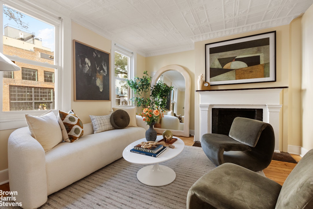 137 BEDFORD Avenue Property Photo 1