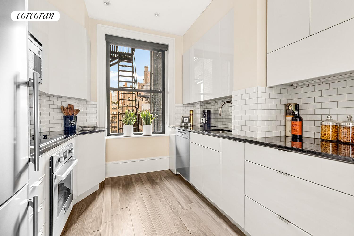 929 Park Avenue 8a Property Photo 2