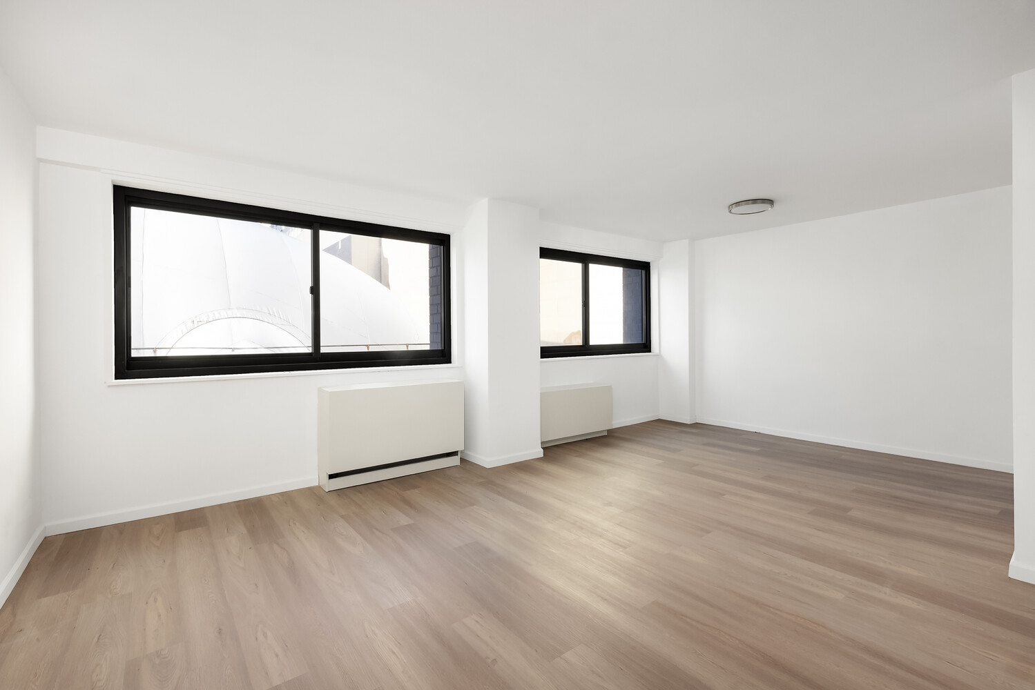 1725 York Avenue 4g Property Photo 2