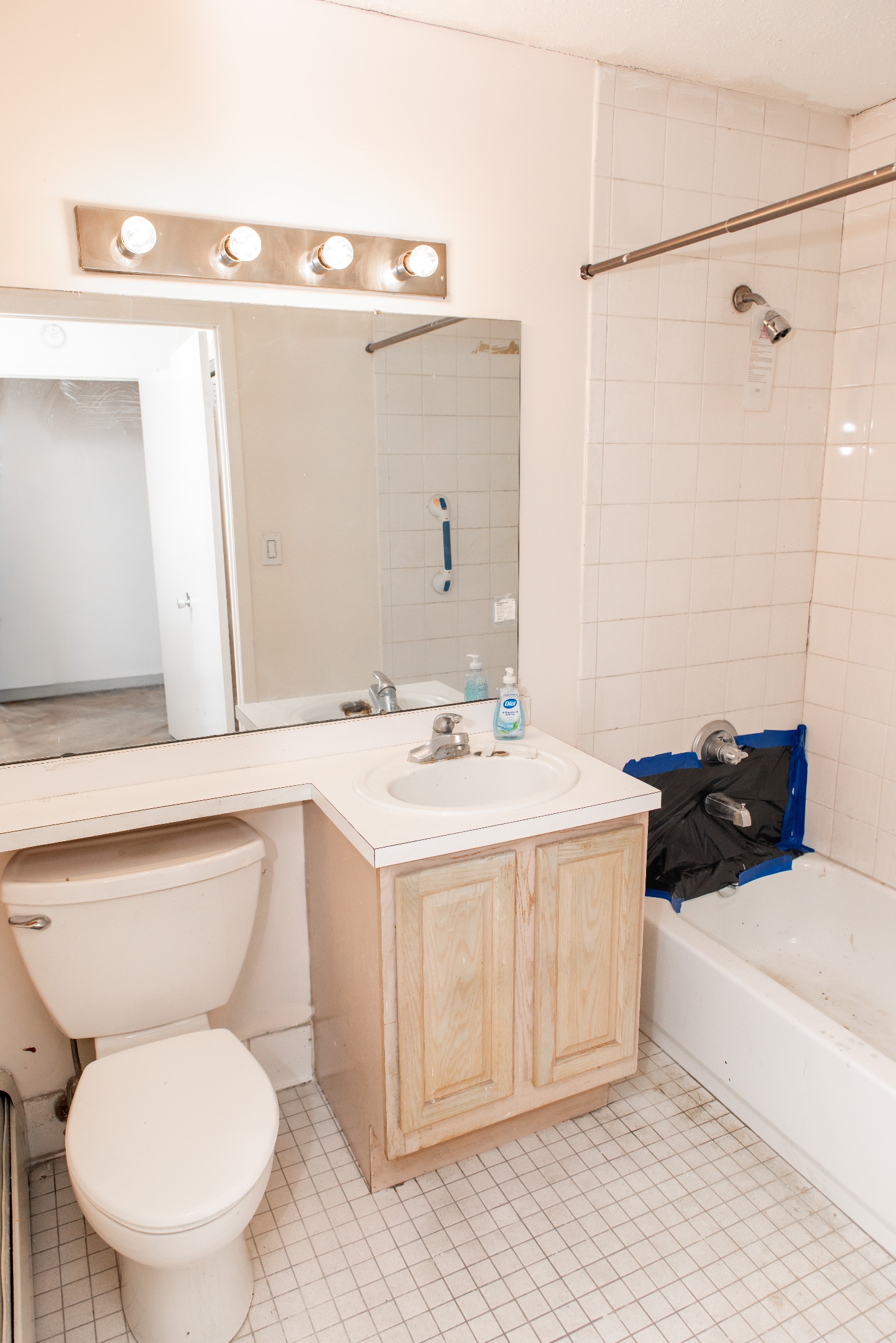 1901 Madison Avenue 301 Property Photo 2