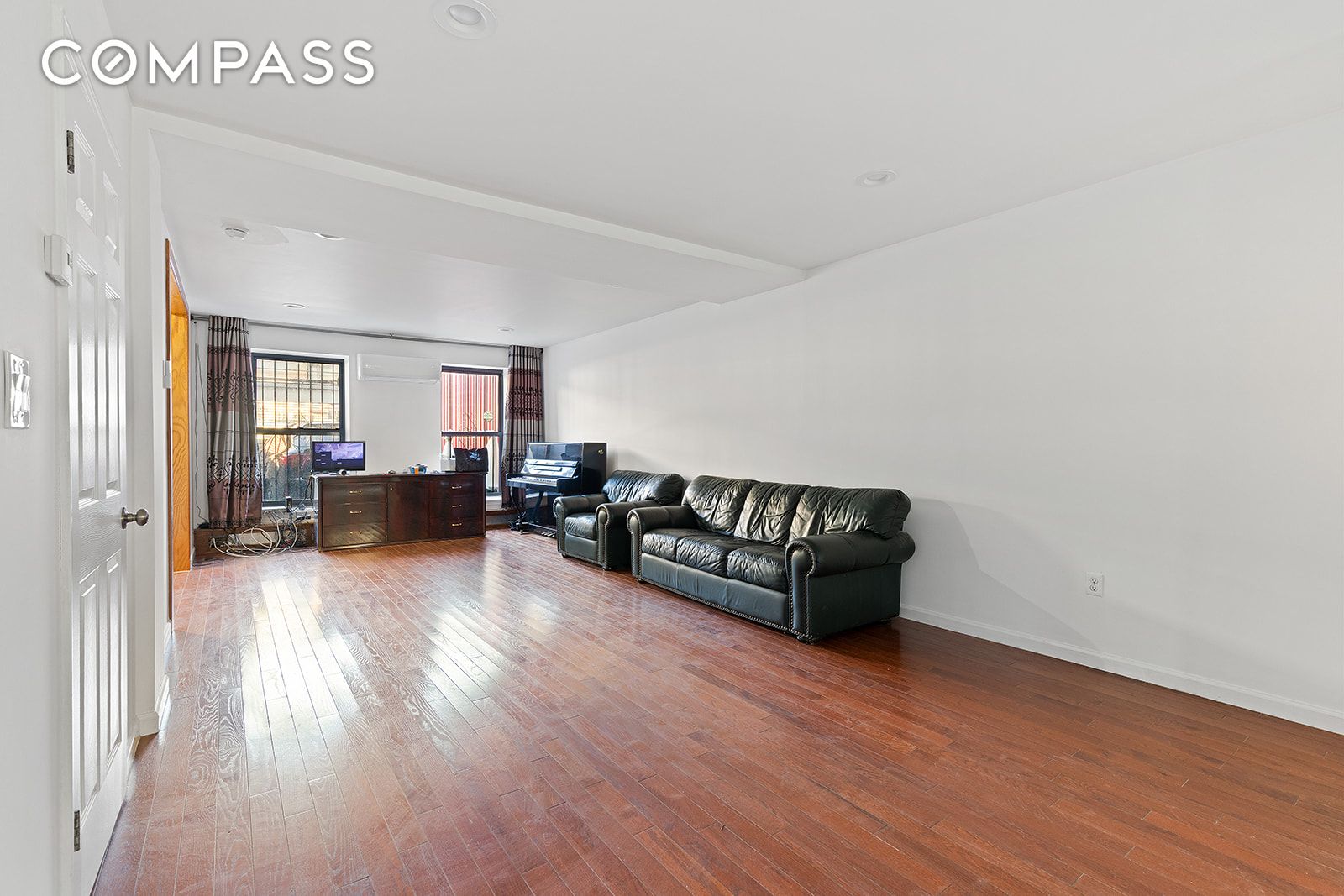 1644 Atlantic Avenue Property Photo 4