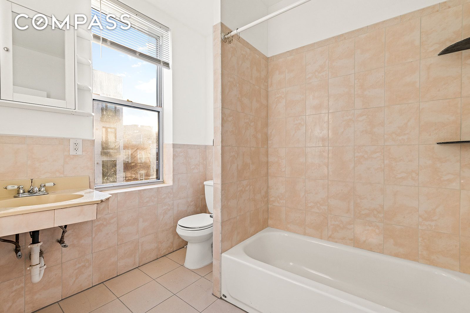 1644 Atlantic Avenue Property Photo 10
