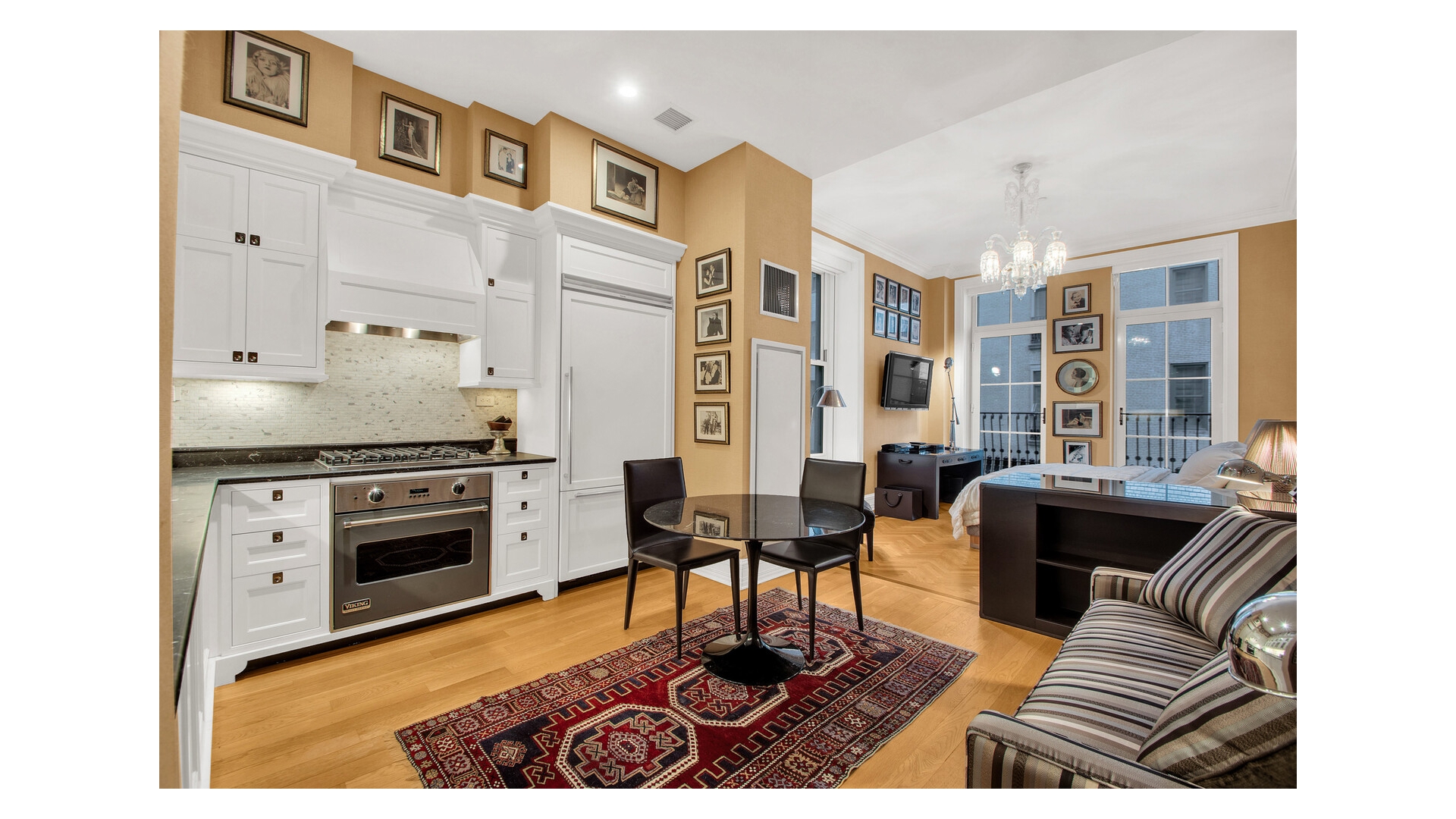 1 CENTRAL Park S 1202 Property Photo 1