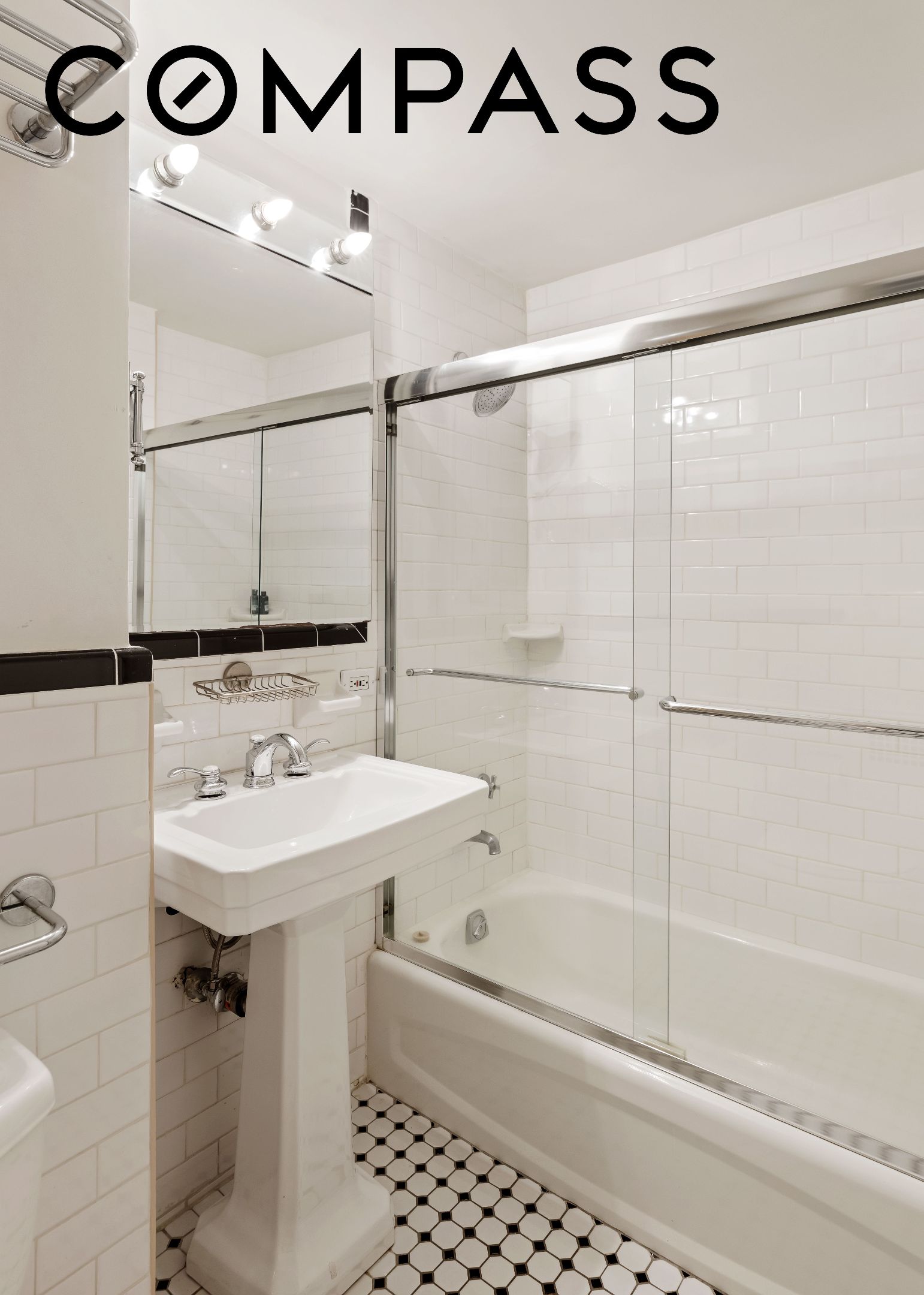 140 Cabrini Boulevard 18/19 Property Photo 15