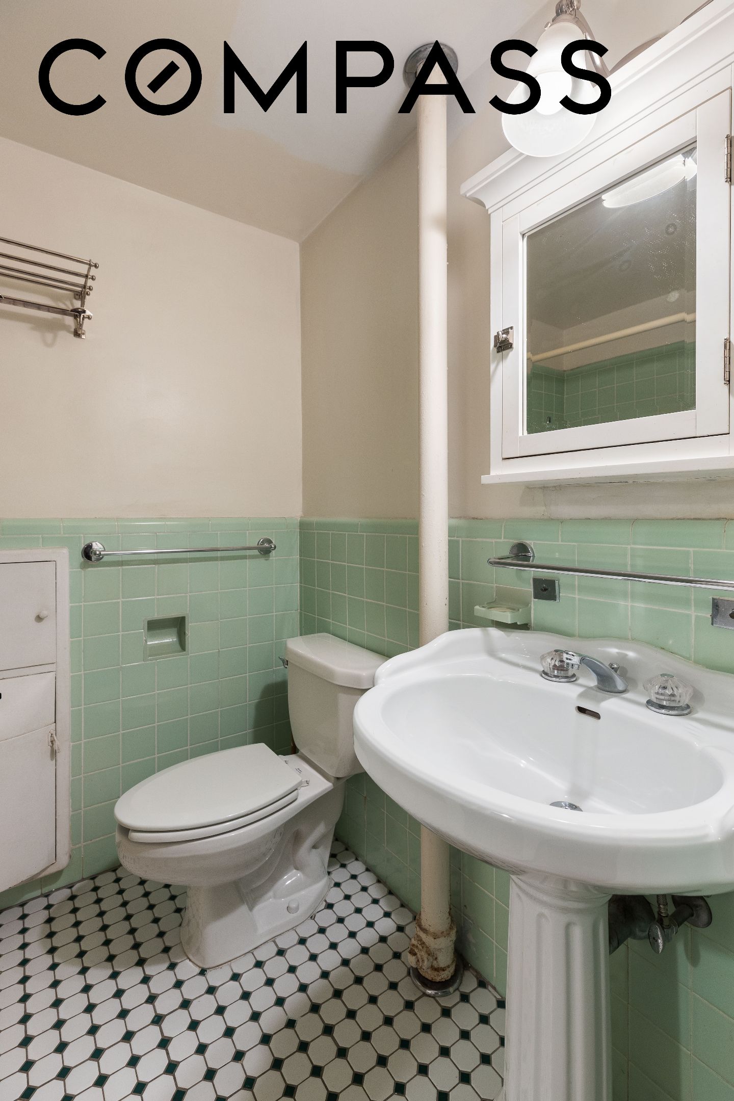 140 Cabrini Boulevard 18/19 Property Photo 16