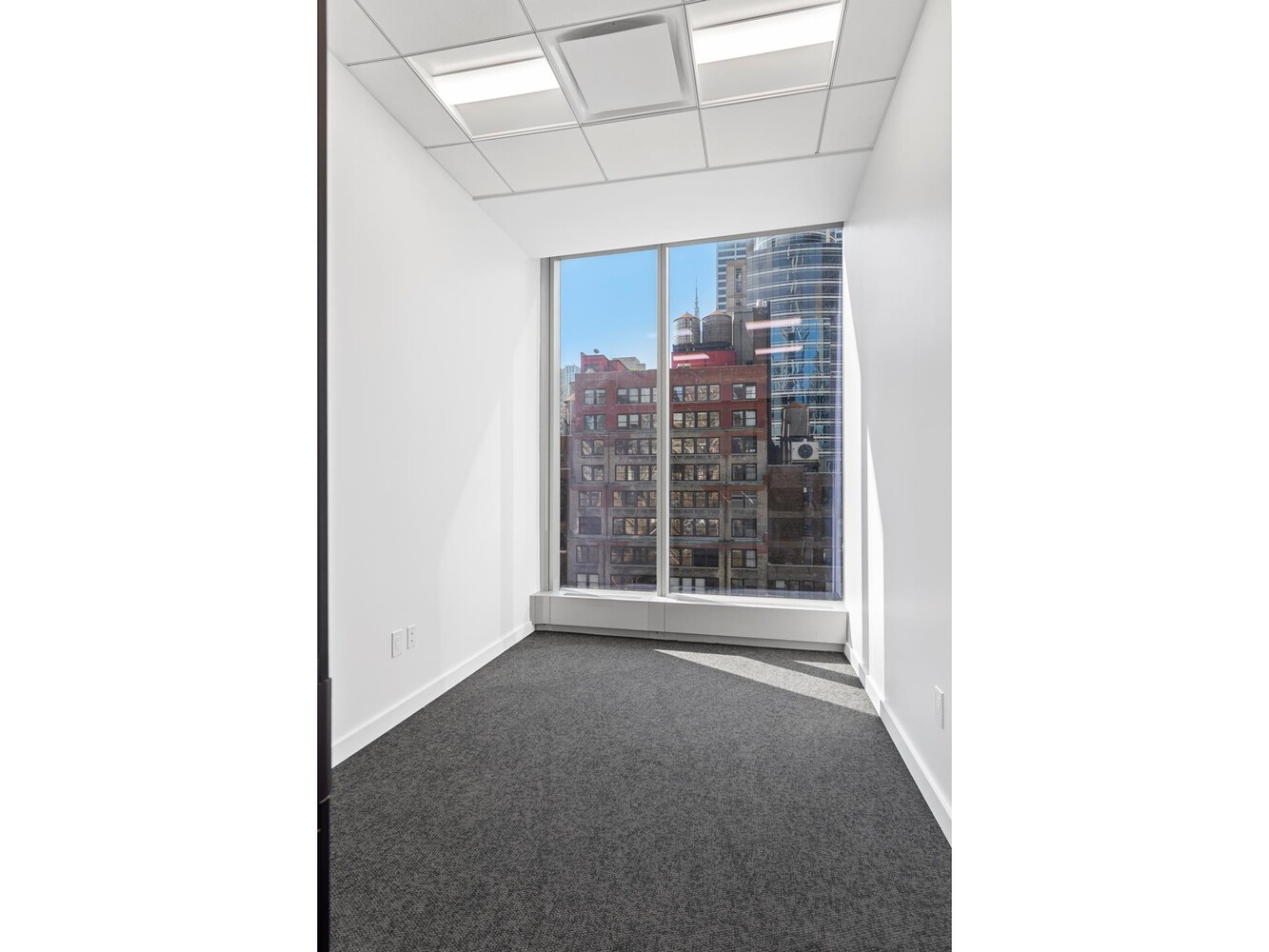 50 W 47th Street 1107 Property Photo 6