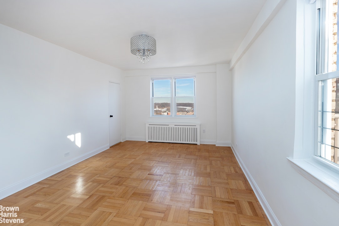 3725 Henry Hudson Parkway 12d Property Photo 8