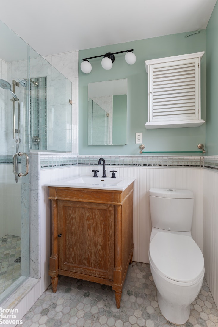 3725 Henry Hudson Parkway 12d Property Photo 9
