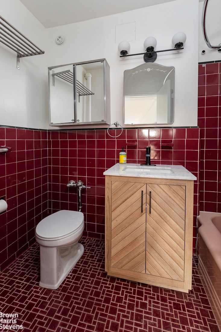 3725 Henry Hudson Parkway 12d Property Photo 12