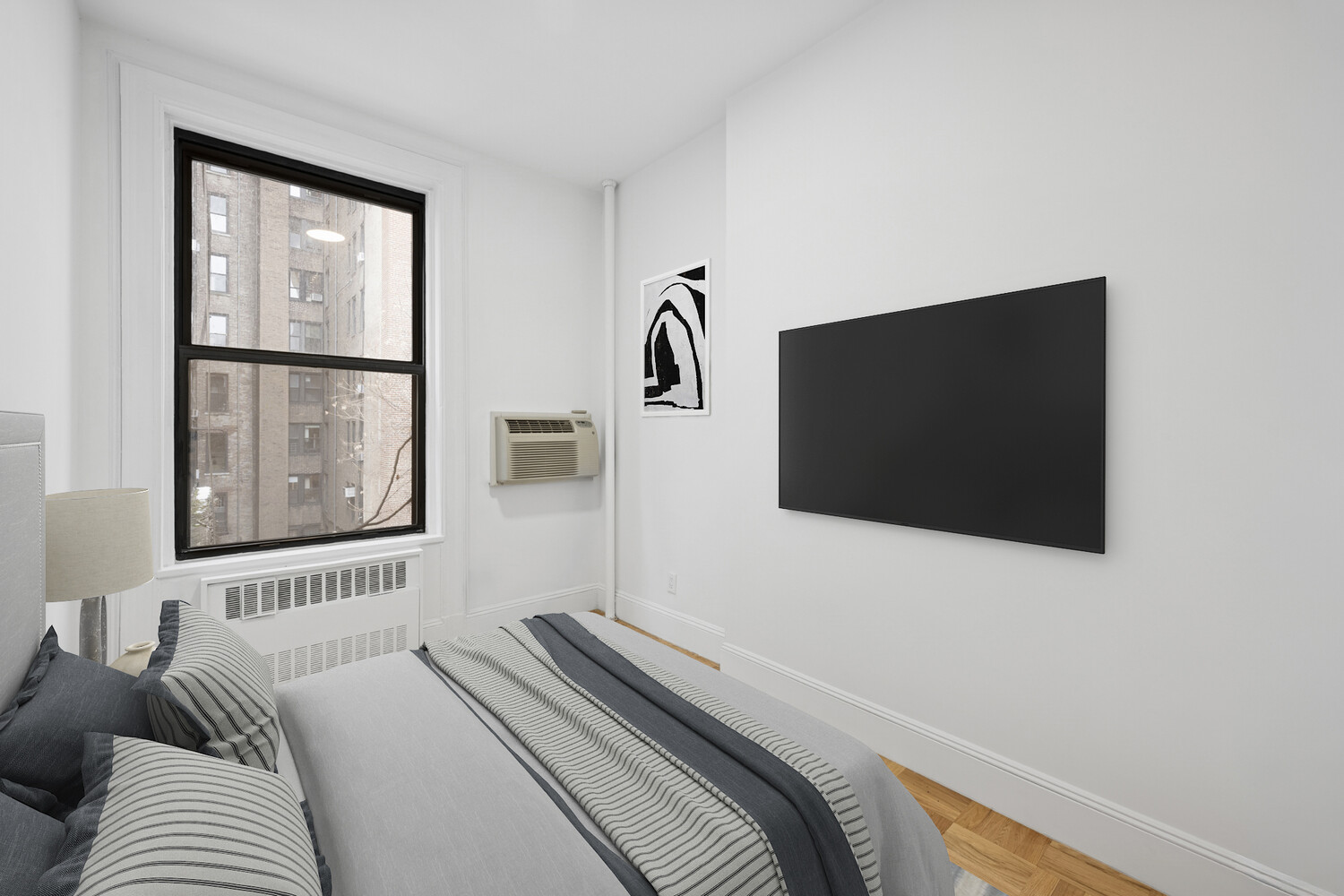 132 W 80th Street 4r Property Photo 3