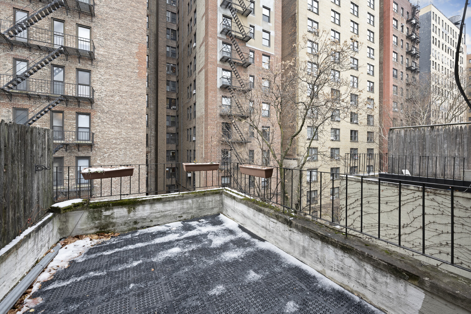132 W 80th Street 4r Property Photo 6