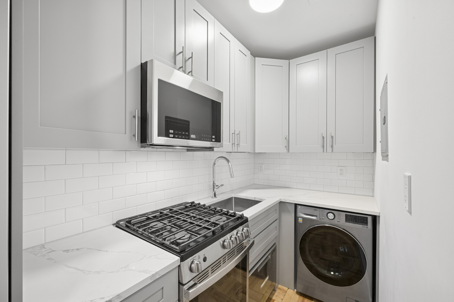 132 W 80th Street 4r Property Photo 7