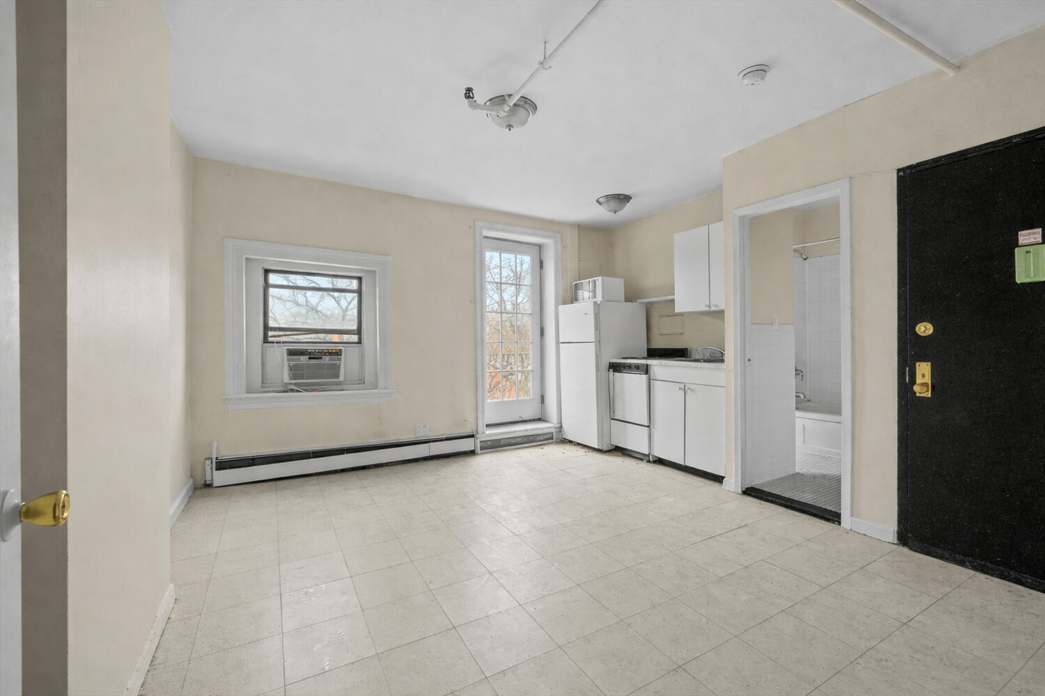 135 St James Place Hse Property Photo 10