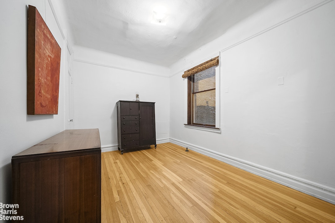 125 W 12th Street 2c Property Photo 8