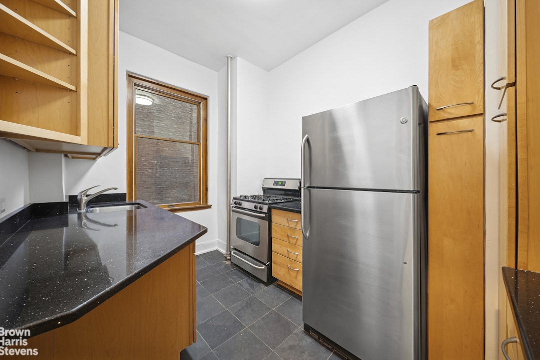 125 W 12th Street 2c Property Photo 10