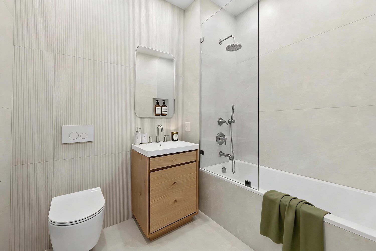 184 Hawthorne Street 1a Property Photo 4