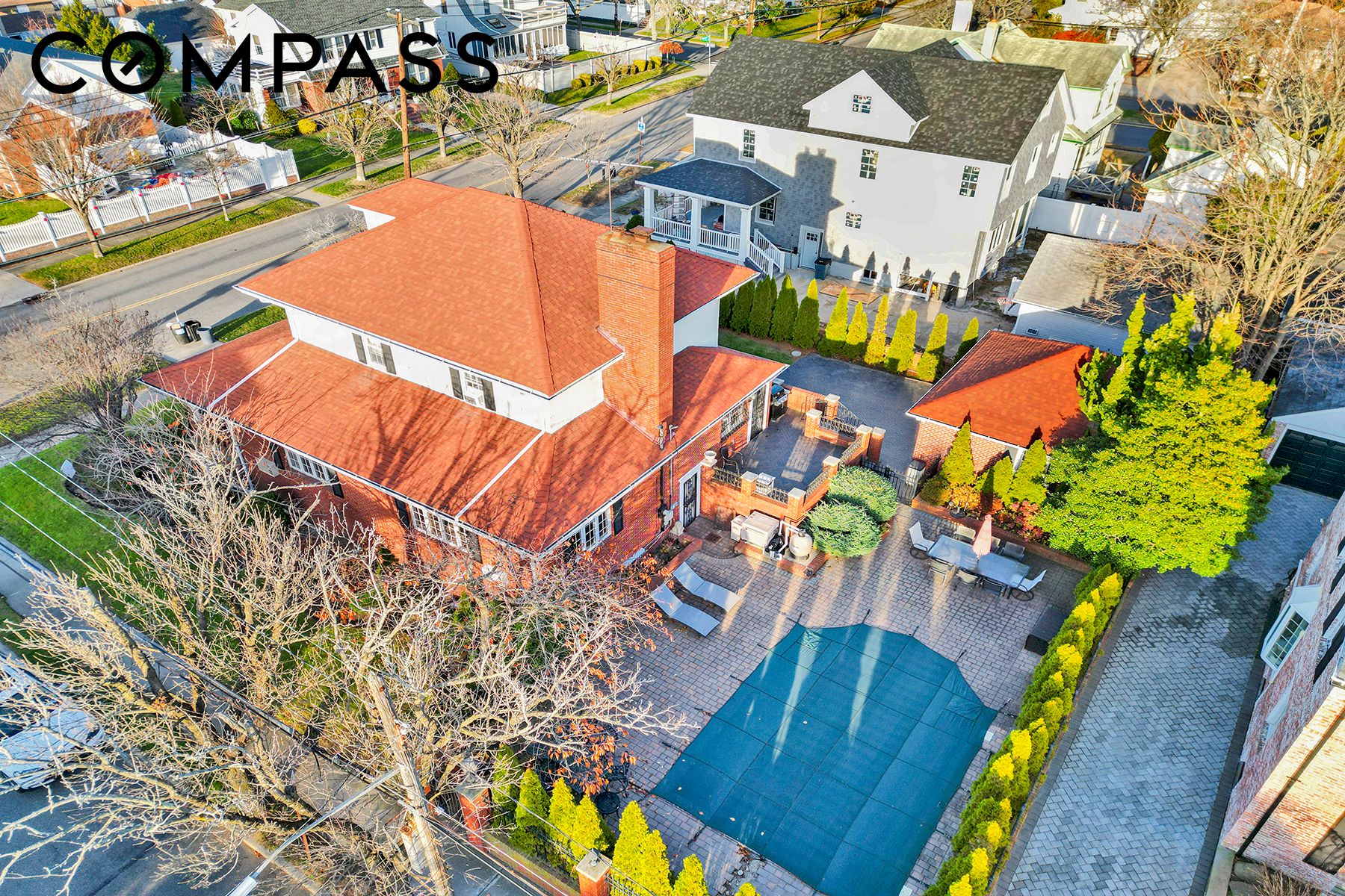 142-15 Newport Avenue Property Photo 4