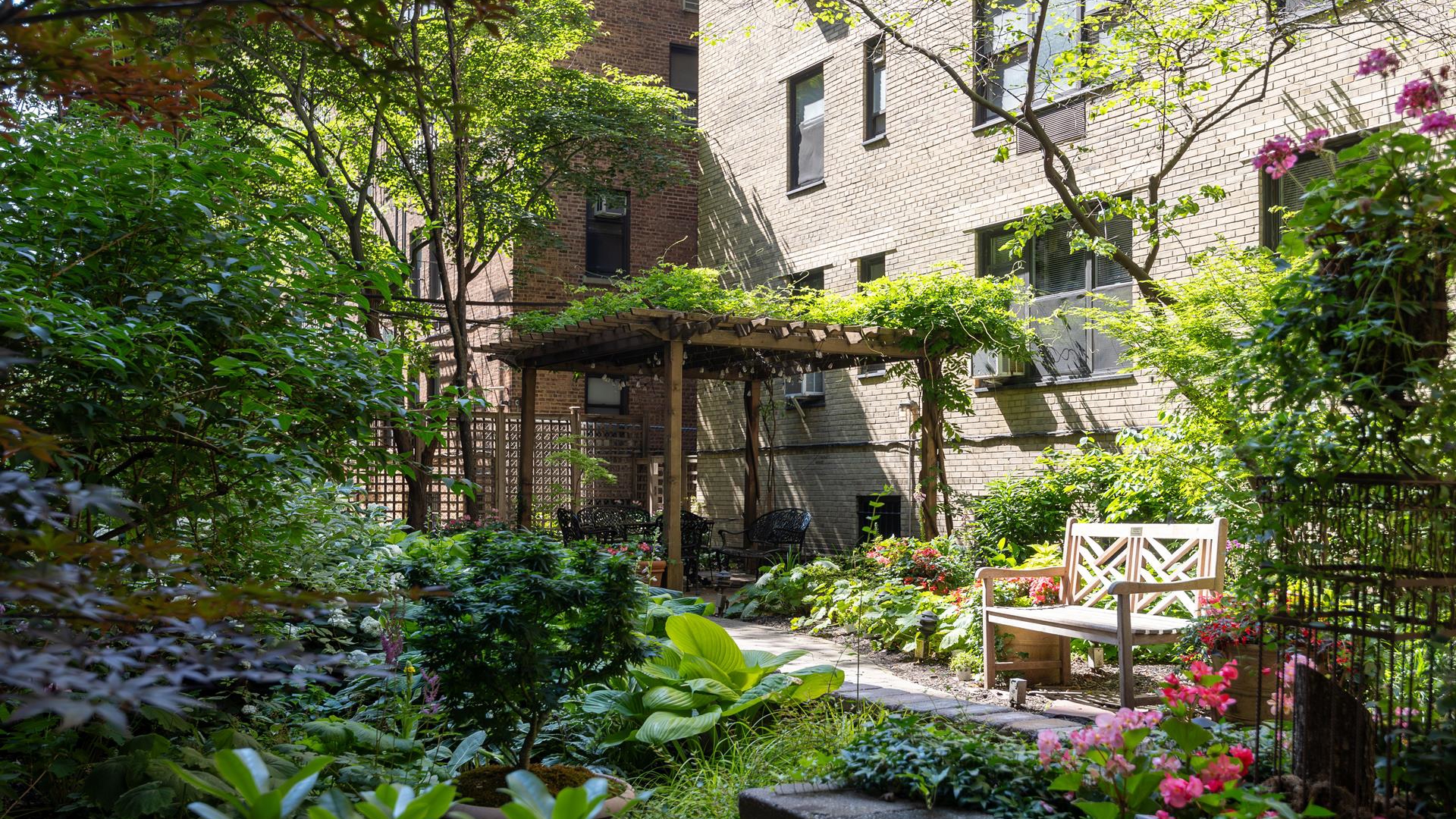 424 E 52nd Street 3a Property Photo 15