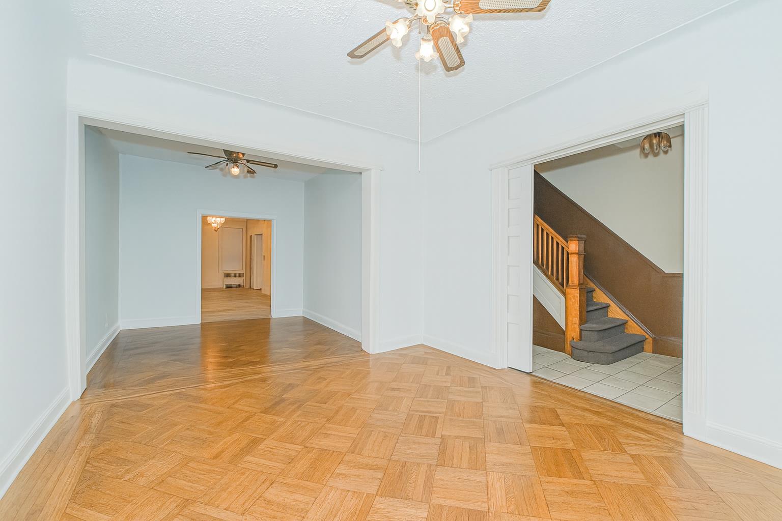 438 73rd Street Property Photo 4
