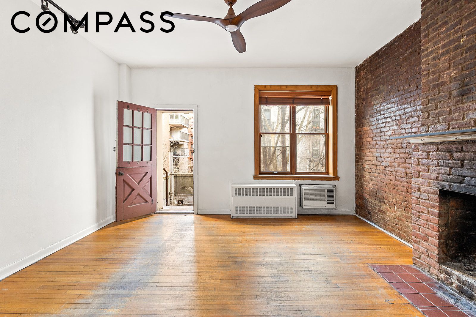 127 W 95th Street Property Photo 3