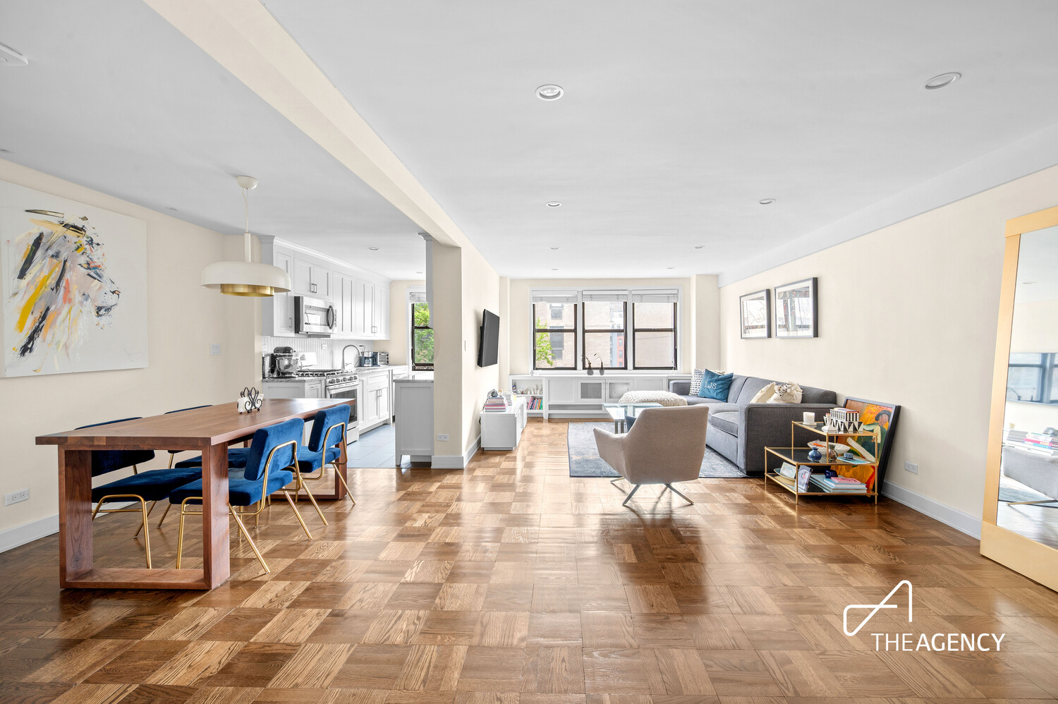 241 E 76TH Street 5D Property Photo 1
