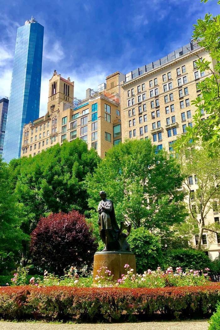 310 E 23rd Street 4b Property Photo 9