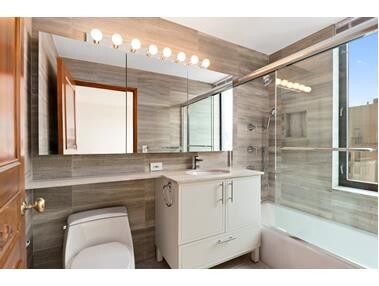 422 E 72nd Street 32c Property Photo 6