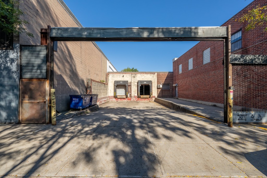 89-50 127th Street Property Photo 4