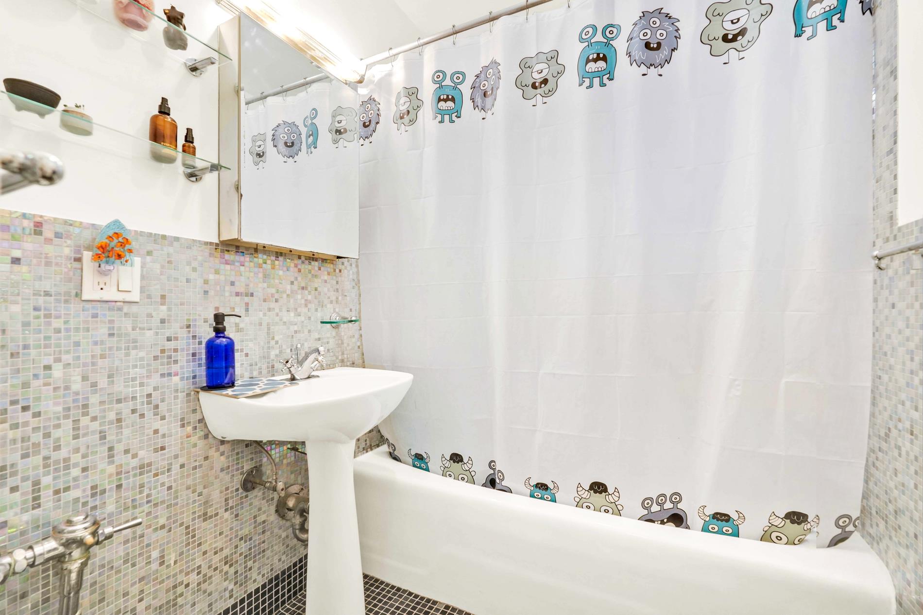 71 Ocean Parkway A-1 Property Photo 11
