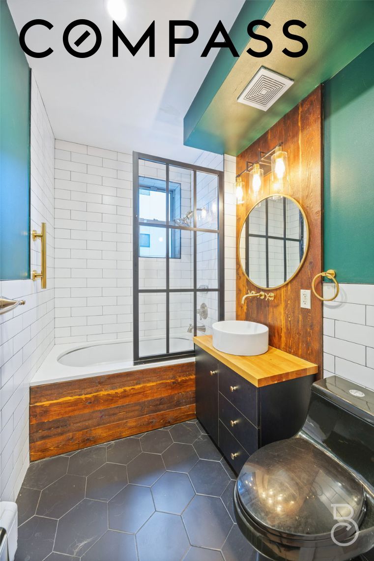 25-25 Newtown Avenue 4b Property Photo 12