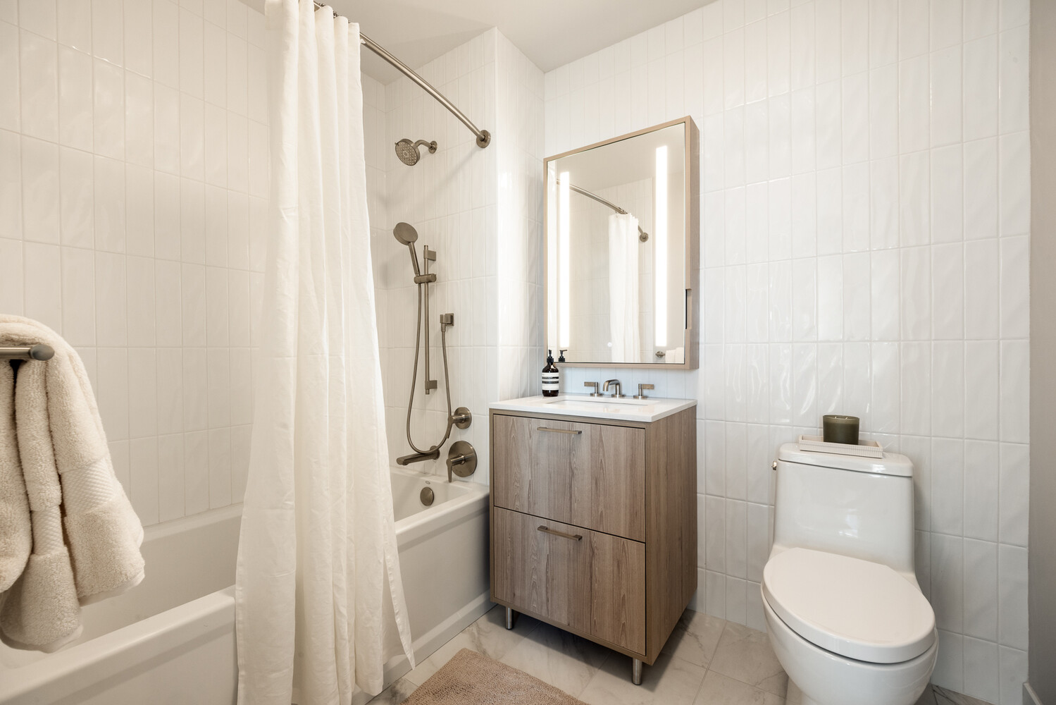 18 India Street 415p Property Photo 5