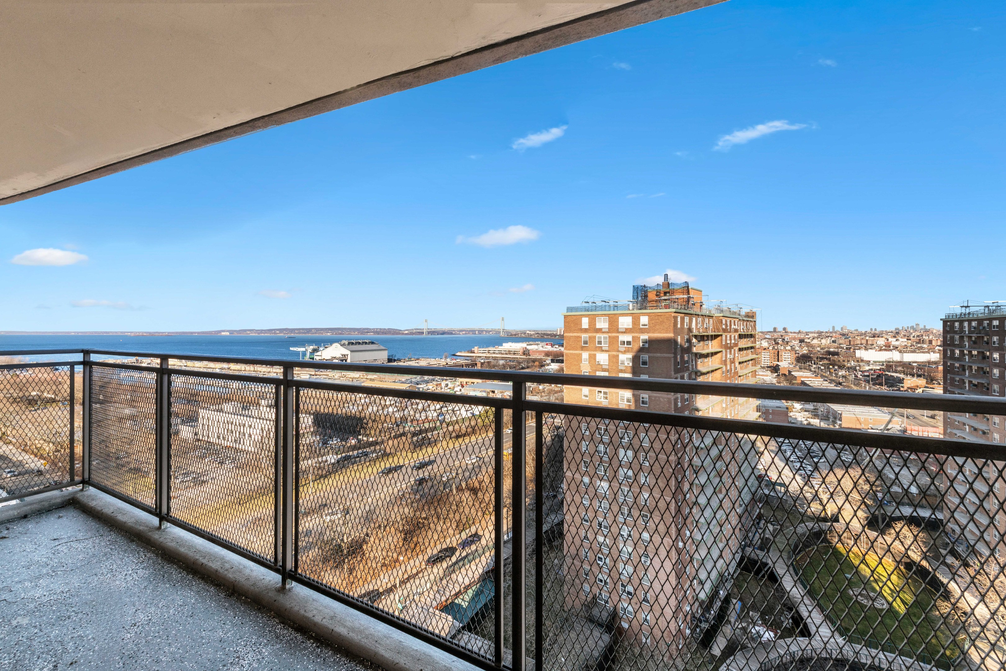 2652 Cropsey Avenue 15k Property Photo 1