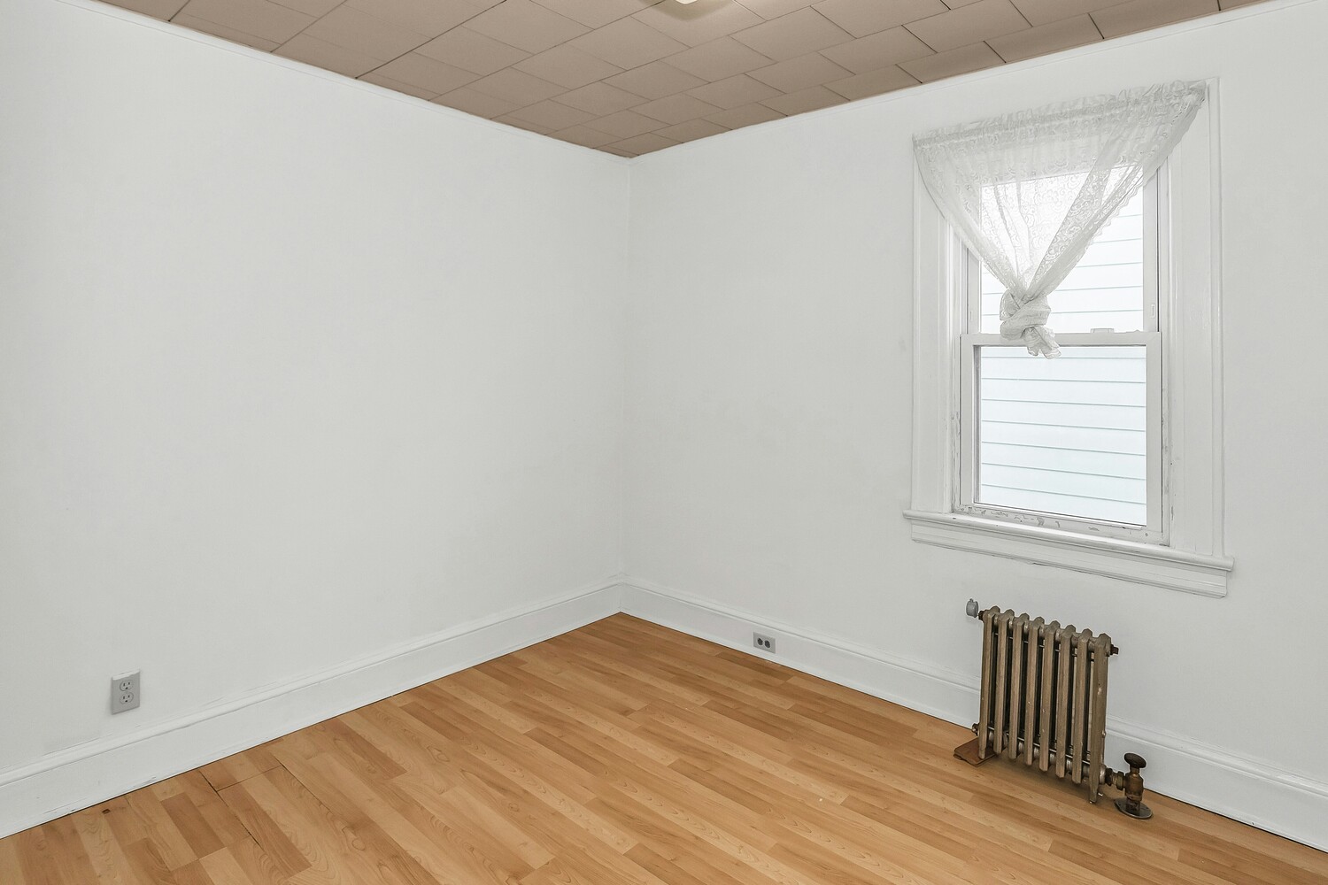 148-28 87th Avenue Property Photo 17