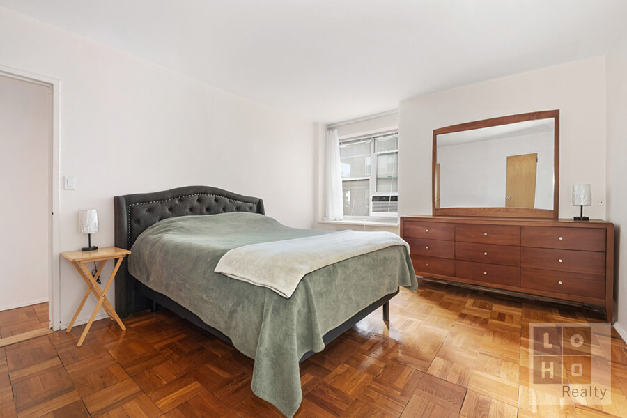 573 Grand Street D1504 Property Photo 5